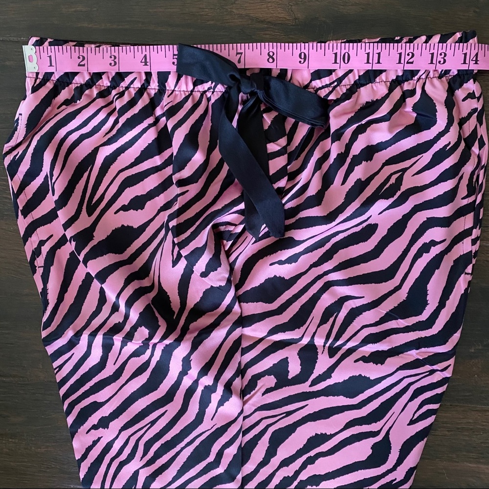 🆚Rose Luster Zebra PJ pants - Picture 6 of 7